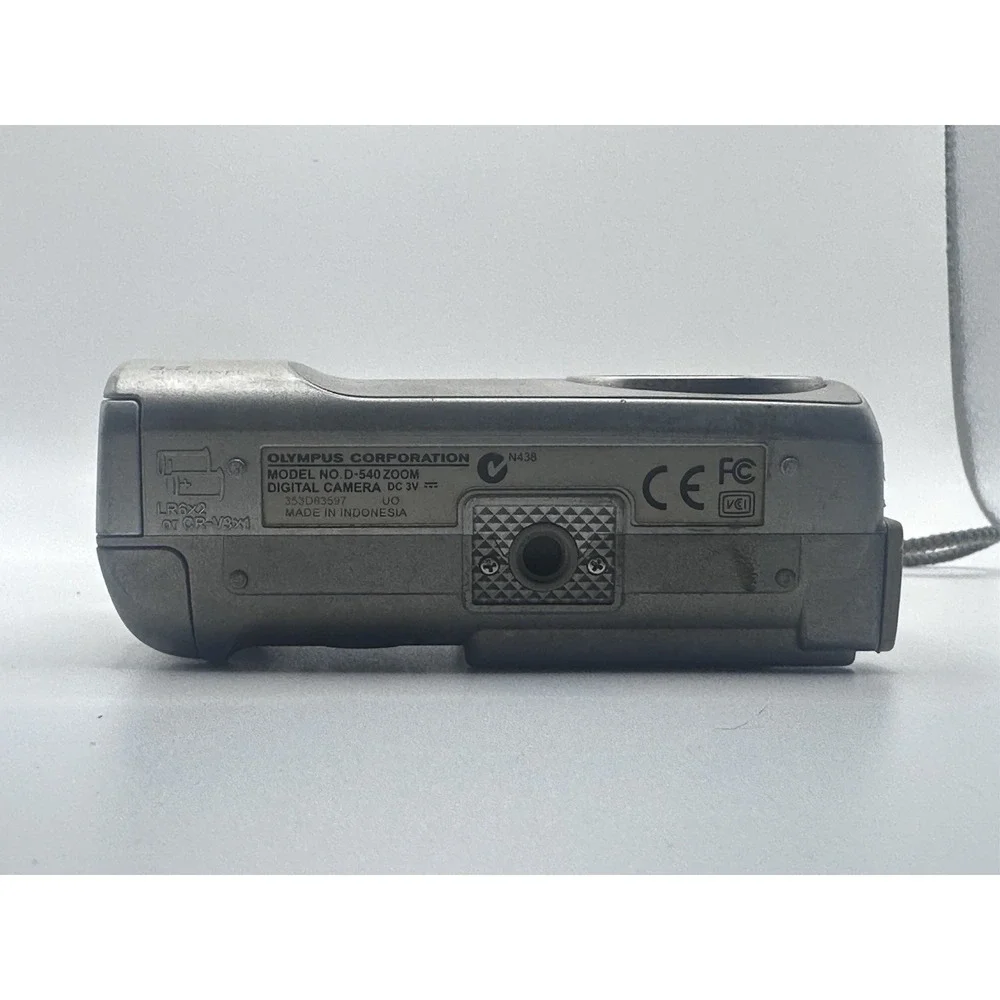 Olympus CAMEDIA D-540 Zoom 3.2MP Digital Camera Untested For Parts/ Repair